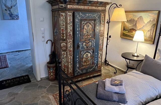 CASTLE GRABOW RACHMANINOW APARTMENT