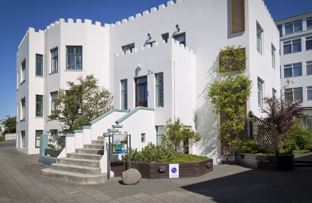 Castle House Luxury Apartments