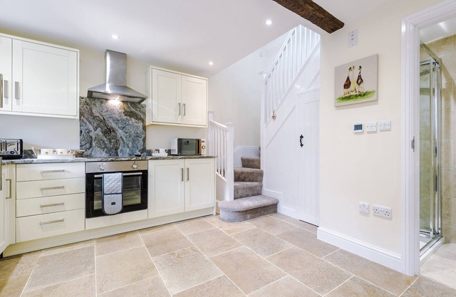 Castle View - a lovely house sleeping 2 guests in 1 bedroom