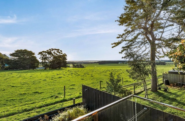 Castlebay - Lovely 4 bedroom home