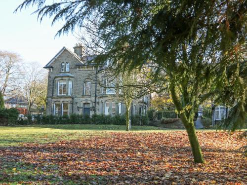 Castleton Suite