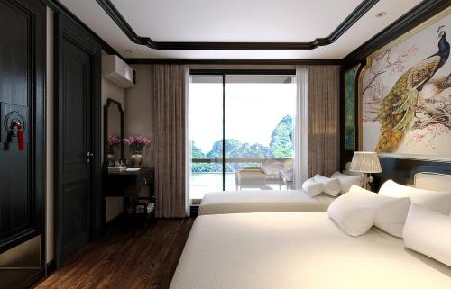 Cat Ba Bonita Cruise Lan Ha & Ha Long with Balcony & Tub