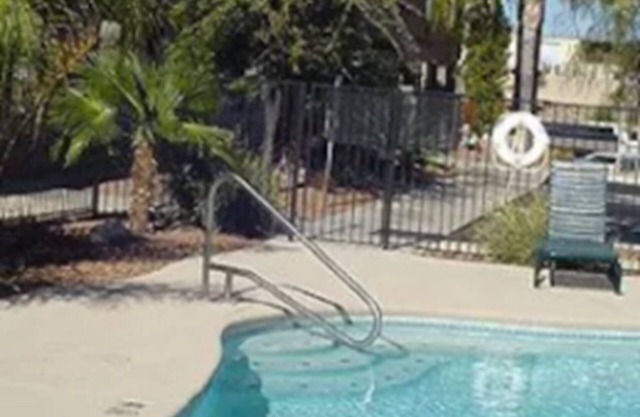 Catalina Inn