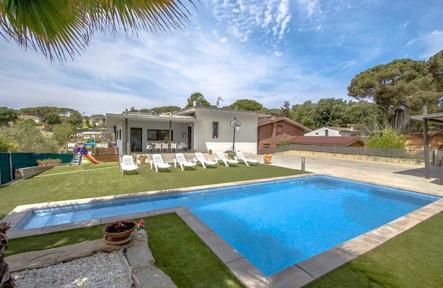 Catalunya Casas Modern Marvel,15 min to Costa Brava beaches!