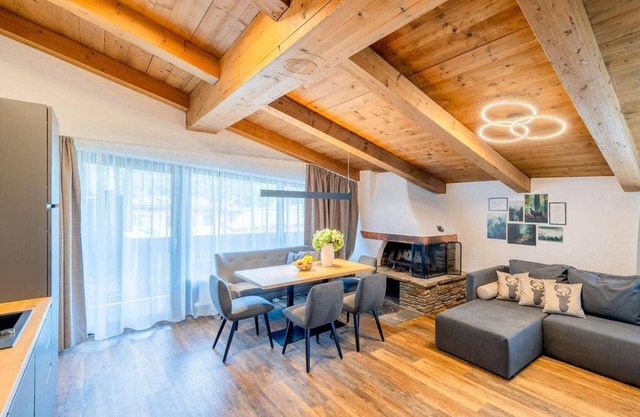 Category LUX - Holiday apartment Landhaus Top 5 - Appartementhaus Waidmannsheil