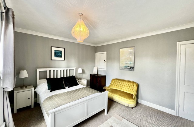 Cathedral Quarter - sleeps 8
