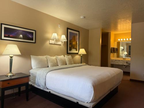 Cathedral Valley Inn