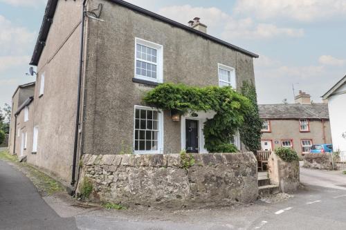 Caton Lane House