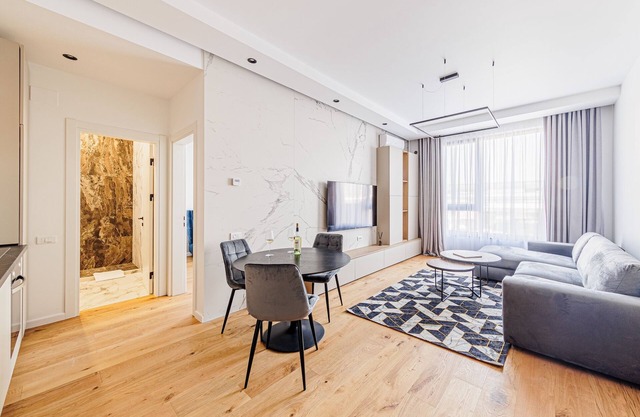 CAVAR APARTHOTEL