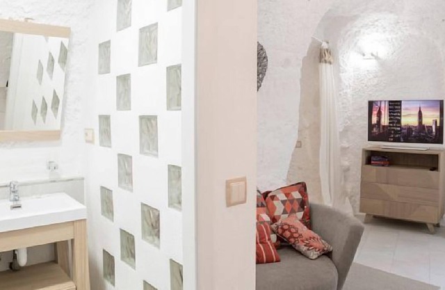 Cave Suite for 2 people in Bardenas Reales