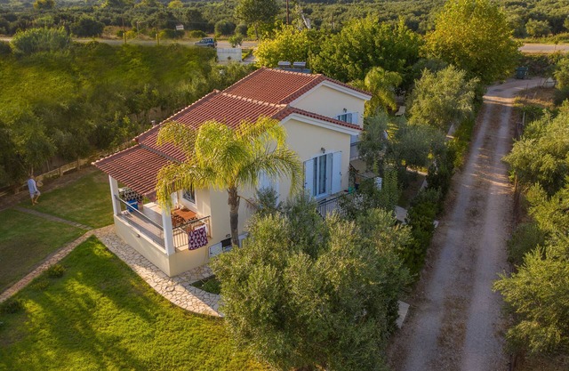 Cavo Gallo Holiday House with View