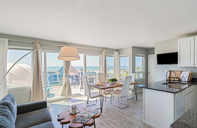 Cayucos Duo | 2 Bungalows w/Views & Lounge Space | Pet Friendly