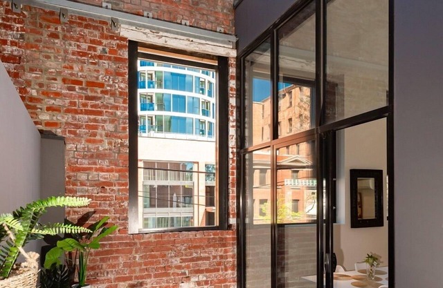 CBD 2BR Loft Walk to Marvel & Sth Cross