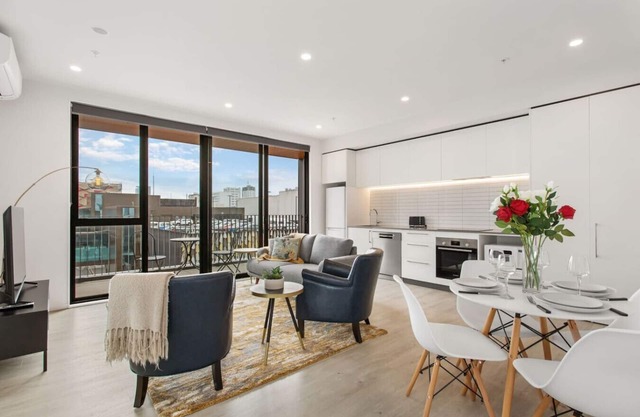 CBD Luxury Apartment Free Parking Stunning Views
