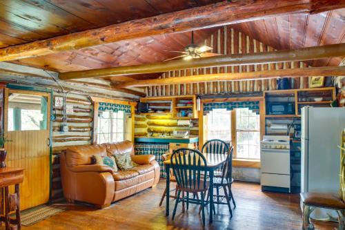 Cedar Falls Cabin 1 Near Arbuckle Mtn Trails