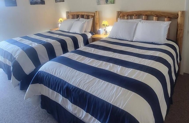 Cedar Lodge 311A- Hotel Style Unit
