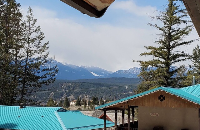 Celadon Lodge