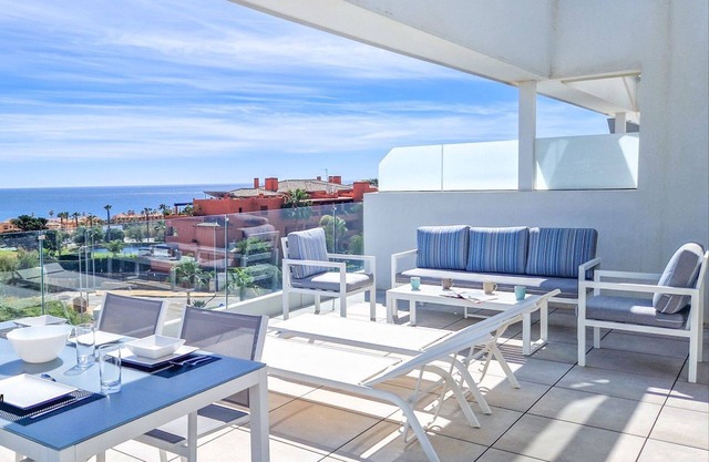 Celere doña julia sea views apartment