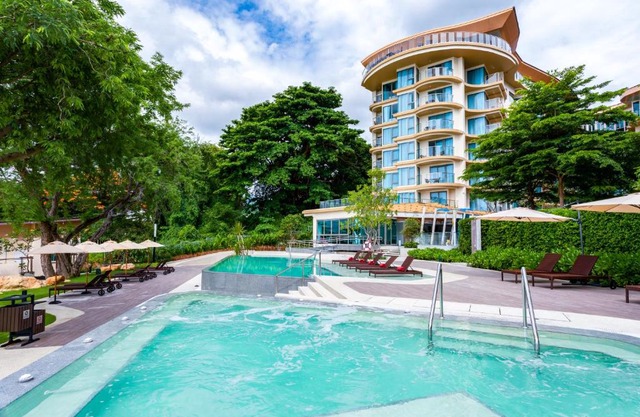 Centara Sonrisa Residences & Suites Sriracha