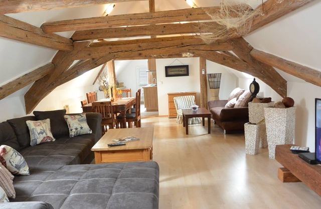 Center Bayreuth: Fantastic antique-beam apartment with air conditioning. 4 **** Wifi free.