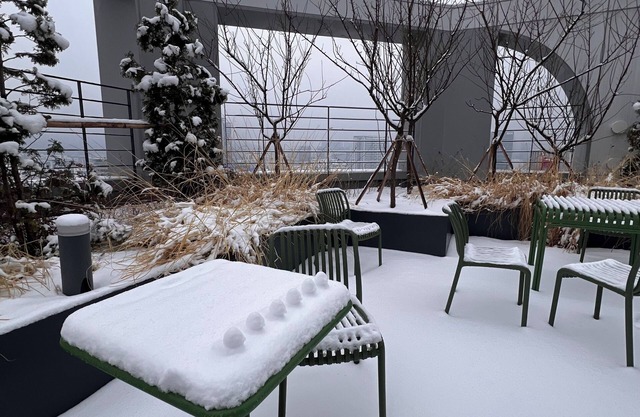 Center of Seoul, Family-sized apartment with 2 Bedrooms, and 1 Bathroom