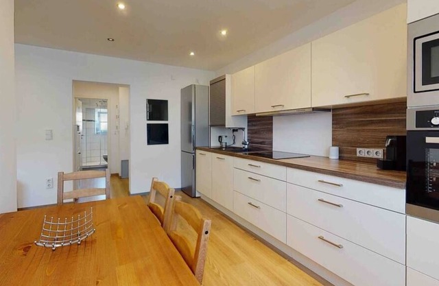 Central/2 rooms/free parking/XXL kitchen