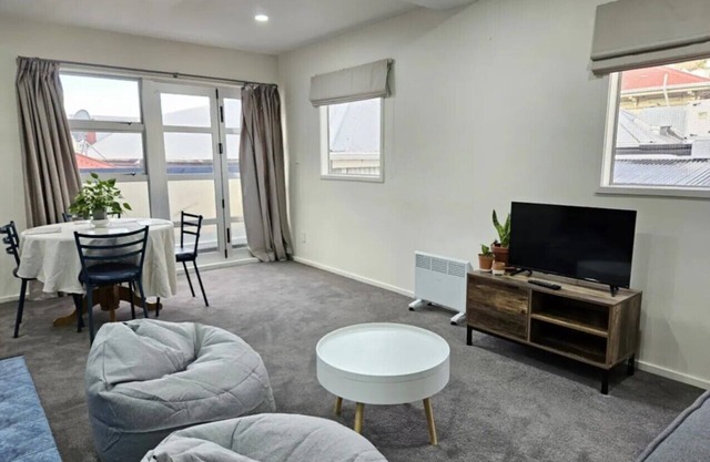 Central 4 Bedroom Townhouse! Mt Victoria, Wellington