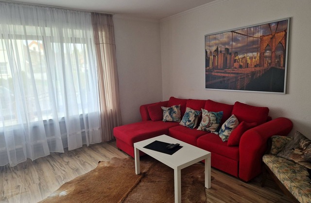 Central accommodation with private parking directly at the house