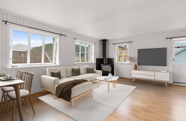 Central And Cozy Top Floor Apt