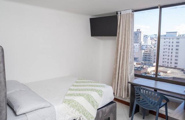 Central Apartamento en Medellín, a 5 Minutos de Todos los Lugares Turísticos