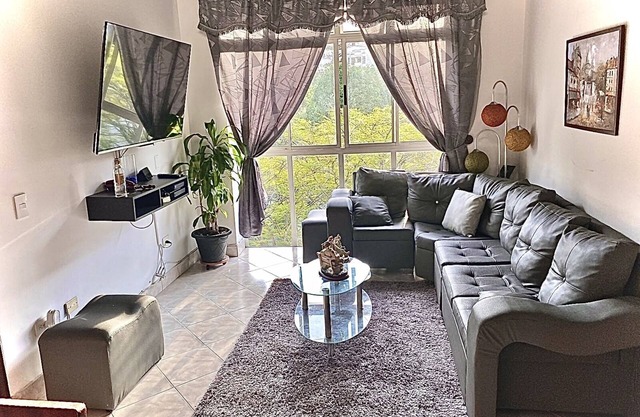 Central apartment in the laureles neighborhood