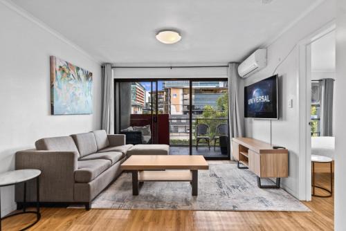 Central Bowen Hills Stay