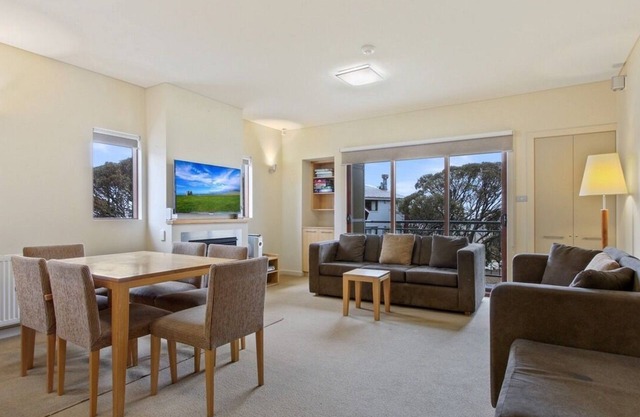 Central Chalet Hotham 01