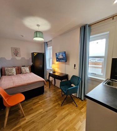 Central Chambers Suites - Suite 4