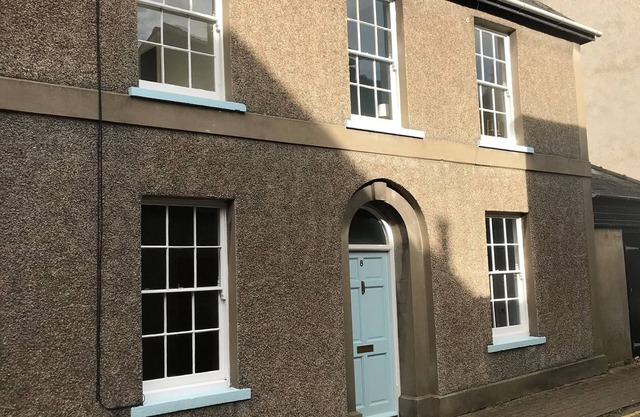 Central Crickhowell Cottage amazing location Brecon Beacons!