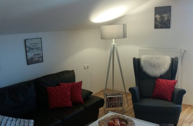 Central but quiet apartment with beautiful mountain views