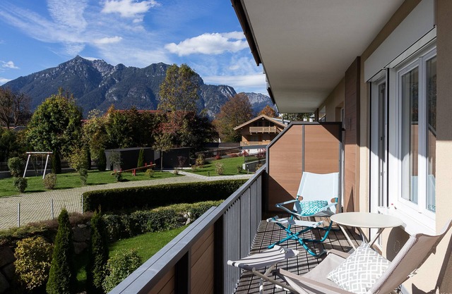 Central, quiet & stylish with 3-peak views!