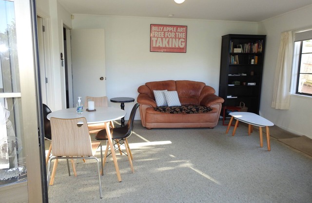 Central-East, Saint Johns,Meadowbank, Kohi. Independent Suite 2-max3- Guests