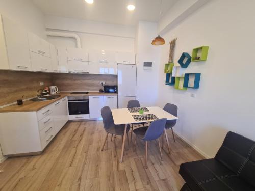 Central EvaApartments One