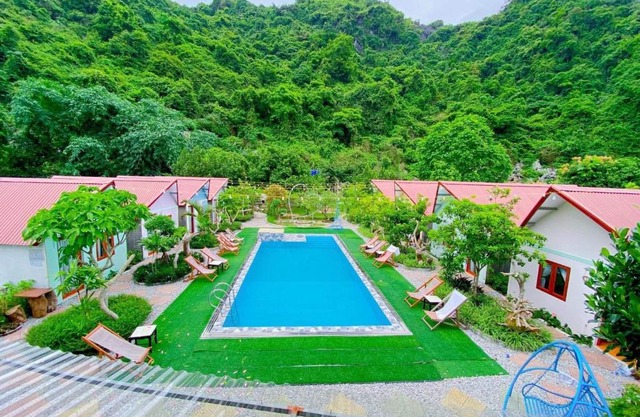 Central Hills Cat Ba