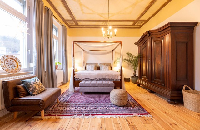 Central in Coburg: Exclusive city apartment - ideal for groups