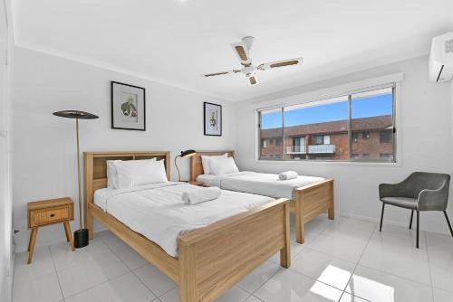 Central Located 3 Bedroom Unit in Southport