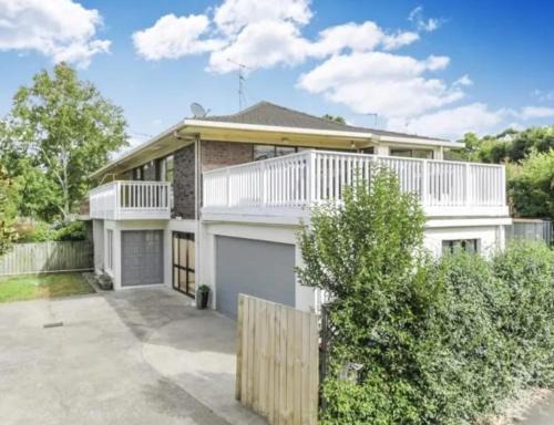 Central Location Spacious Comfortable House