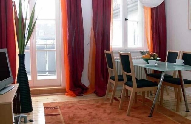 Central location, sunny, quiet, balcony, nearby Bus, S-railway station Friedenau