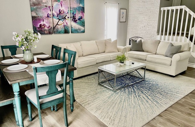 Central Mandarin, quiet, Convenient neighborhood!