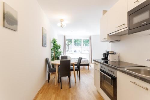 Central Modern Studio Apartment