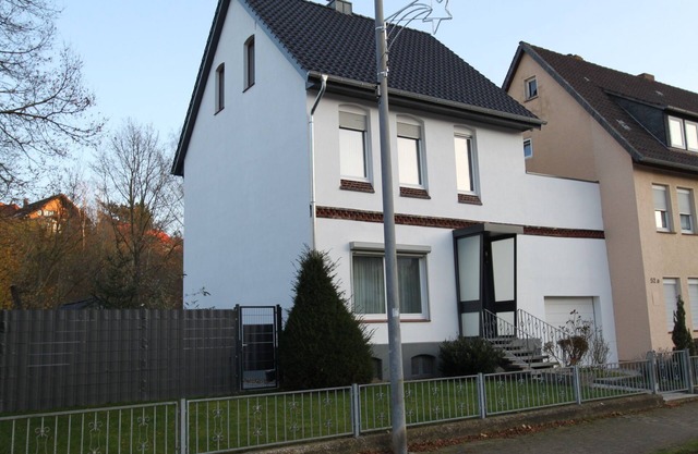 Central, quiet vacation home with large garden and covered outdoor area.