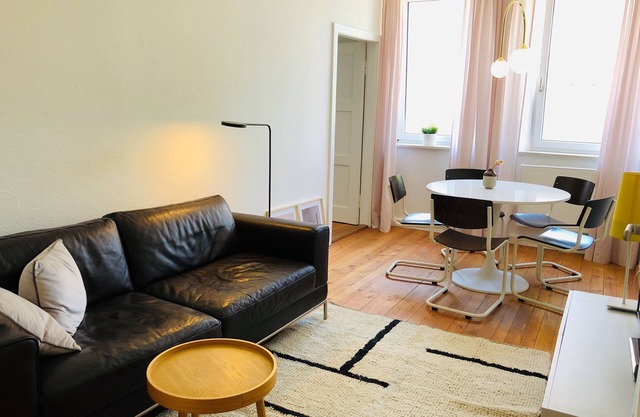 Central, quiet & new: charming apartment in the textile district
