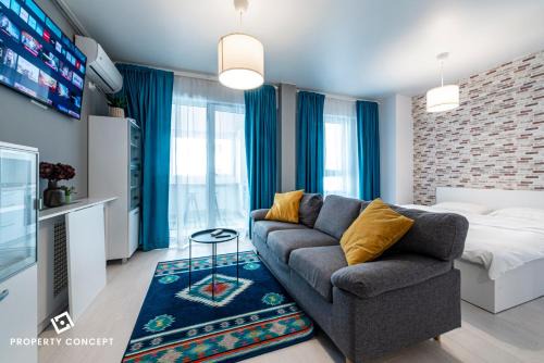 Central Residence Apartment 718