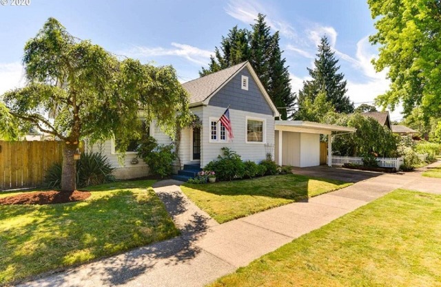 Central Single Level Newberg Retreat, Pet Friendly, Fenced Backyard, Walk 2 Food, Drinks, University